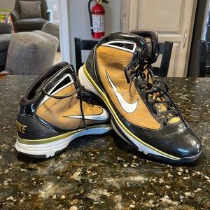 Nike Huarache Hyperize basketball shoes 11.5